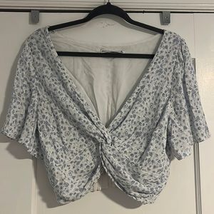 Abercrombie Floral Front Twist Crop Top